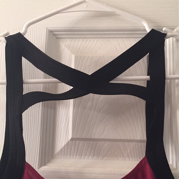 Express split hem cross back top - Picture 2 of 8